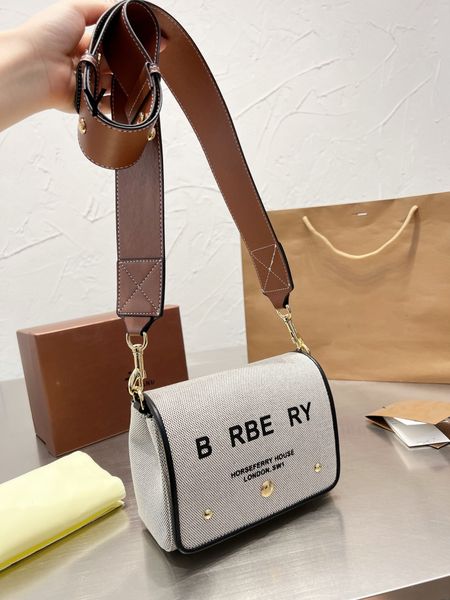 designer bag new fashion classic canvas letter plaid small square bag women's versatile messenger wide shoulder strap crossbody bag
designer bag new fashion classic canvas letter plaid small square bag women's versatile messenger wide shoulder strap crossbody bag