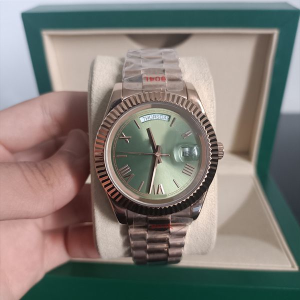 Luxury men's watch Calendar olive green round dial 40mm waterproof system scratch resistant blue crystal magnifying calendar automatic machine Montre De Luxe
Luxury men's watch Calendar olive green round dial 40mm waterproof system scratch resistant blue crystal magnifying calendar automatic machine Montre De Luxe