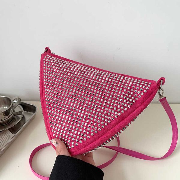 2023 new drill bag 80% discount wholesale and retail summer exotic inlaid portable triangle personalized msenger trend simple single shoulde
2023 new drill bag 80% discount wholesale and retail summer exotic inlaid portable triangle personalized msenger trend simple single shoulde