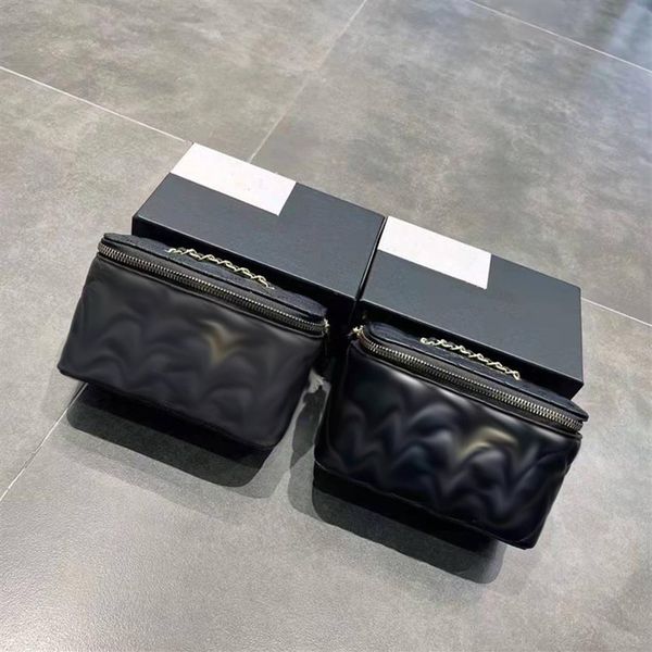 bucket bag for women classic cosmetic case leather shoulder tote handbag makeup case purse with black box288l
bucket bag for women classic cosmetic case leather shoulder tote handbag makeup case purse with black box288l