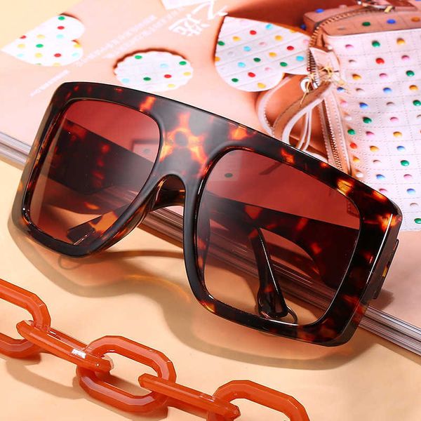 2020 new square oversized handmade with chain sunglasses women men ins big box pink purple glasses uv400 1219, White;black
2020 new square oversized handmade with chain sunglasses women men ins big box pink purple glasses uv400 1219, White;black