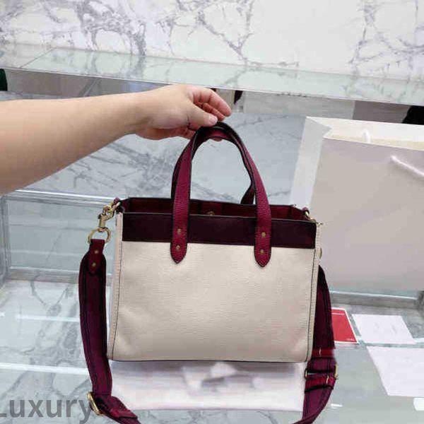 luxury shoulder bags coabag the tote bag large capacity womens handbag crossbody purse letter for travel luggage pouch wallets 221219
luxury shoulder bags coabag the tote bag large capacity womens handbag crossbody purse letter for travel luggage pouch wallets 221219