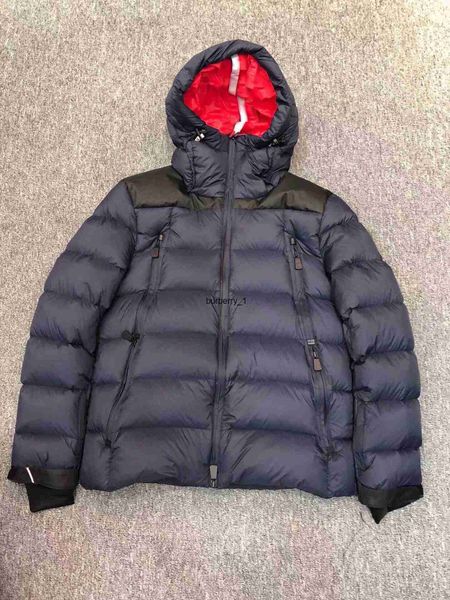 men's down parkas jackets designer classic black hooded warmth thick double zipper white duck fill badge decorative brand 4167 zbdg 7 e, Black;brown
men's down parkas jackets designer classic black hooded warmth thick double zipper white duck fill badge decorative brand 4167 zbdg 7 e, Black;brown