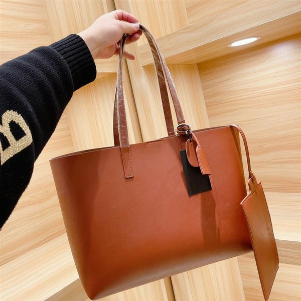 ladies handbags leather diagonal shoulder big shopping bag european and american retro large capacity bucket bags tote handbag gif285k
ladies handbags leather diagonal shoulder big shopping bag european and american retro large capacity bucket bags tote handbag gif285k