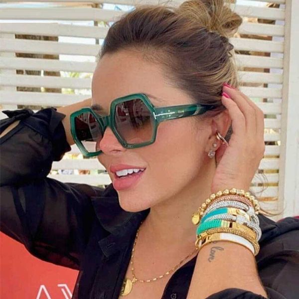 letter hexagon sunglasses women men vintage brand shades oversized sun female uv400 rendy metal t glasses accessory 1219, White;black
letter hexagon sunglasses women men vintage brand shades oversized sun female uv400 rendy metal t glasses accessory 1219, White;black