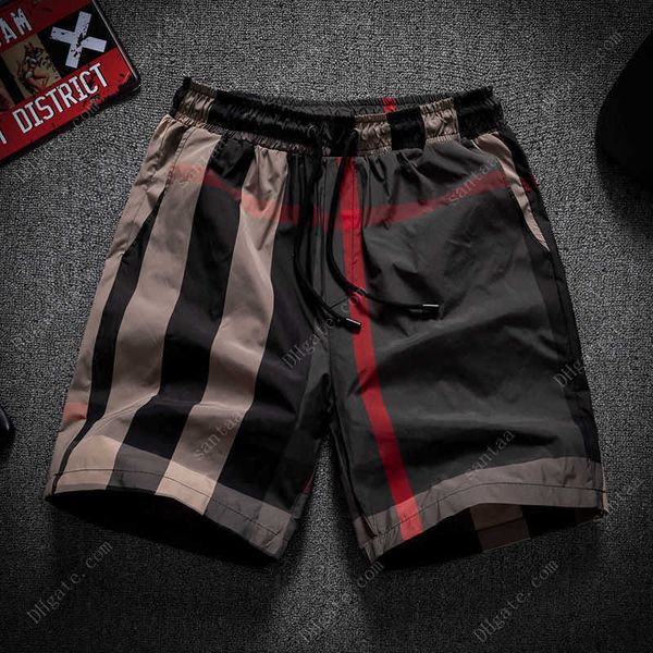 short summer men's plaid trends high-end big drape loose beach casual shorts, White;black
short summer men's plaid trends high-end big drape loose beach casual shorts, White;black