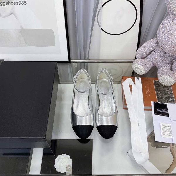 sandals boot shoes wedding shoe schuhe slippers boost women low heel cowhide genuine leather ankle strap fathion sandal designer slides high, Black
sandals boot shoes wedding shoe schuhe slippers boost women low heel cowhide genuine leather ankle strap fathion sandal designer slides high, Black