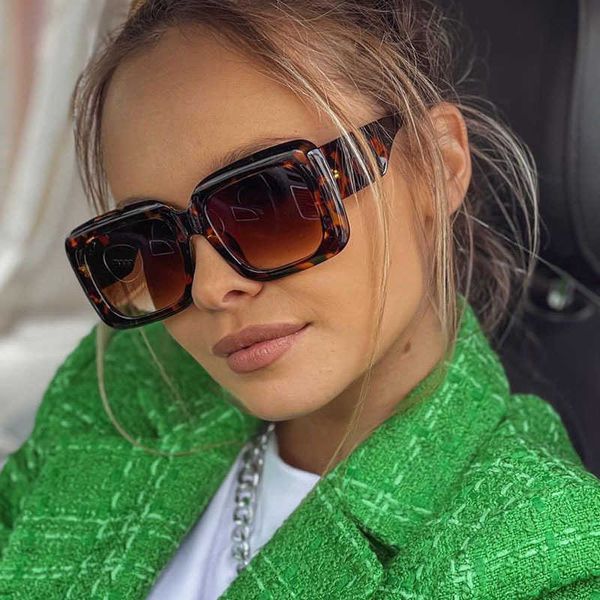 fashion vintage square sunglasses women model leopard tea shades acetate frame oversized sun glasses men oculos de sol 1219, White;black
fashion vintage square sunglasses women model leopard tea shades acetate frame oversized sun glasses men oculos de sol 1219, White;black