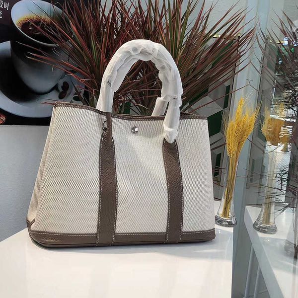 h gardens buckle handbag luxury garden party new women ingle houlder lant cro tote bag veratile canva portable hopping bucketbbe helt
h gardens buckle handbag luxury garden party new women ingle houlder lant cro tote bag veratile canva portable hopping bucketbbe helt