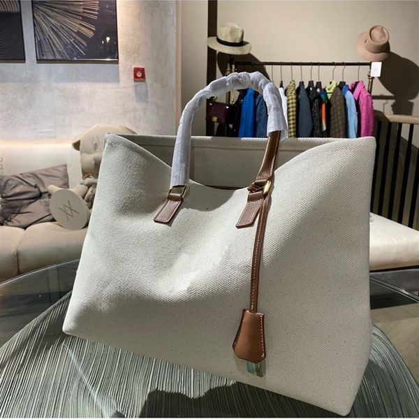 22ss handbags luxurys designers bags shopping bag handbag all-match shop bagss three color choose high capacity and casual style253y
22ss handbags luxurys designers bags shopping bag handbag all-match shop bagss three color choose high capacity and casual style253y