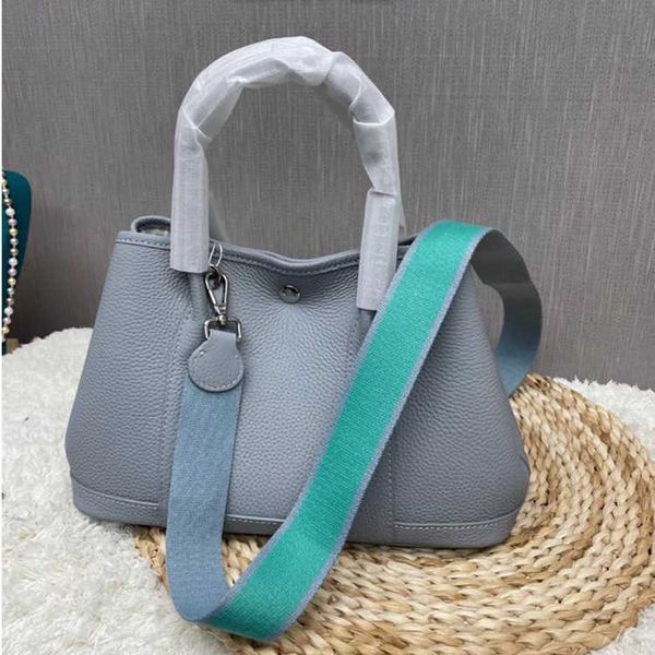 h ermes luxurys bag bags party new litchi pattern cowhih large capacity tote bag real leather women's portable buckethhs with real logo
h ermes luxurys bag bags party new litchi pattern cowhih large capacity tote bag real leather women's portable buckethhs with real logo