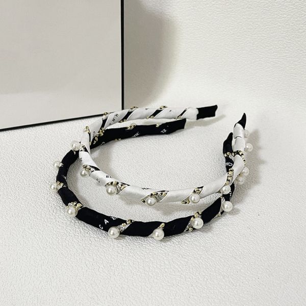japanese elegant design hair hoop fashion designer head scarf popular brand hairpin advanced cloth hair accessories hand woven braid headban
japanese elegant design hair hoop fashion designer head scarf popular brand hairpin advanced cloth hair accessories hand woven braid headban