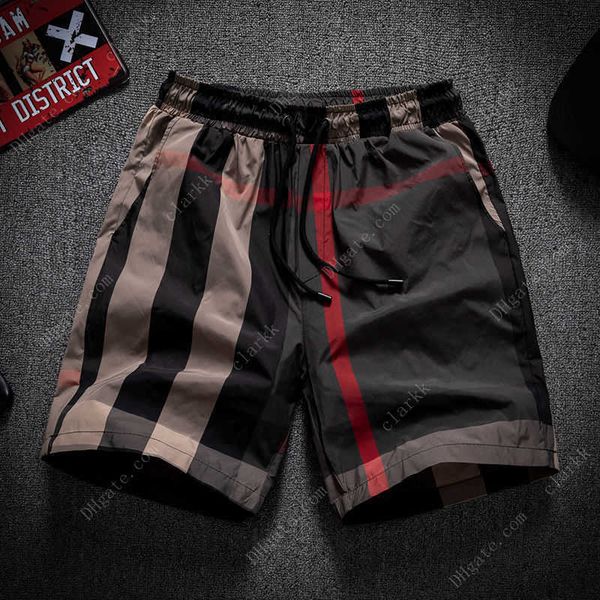 short summer men's plaid trends high-end big drape loose beach casual shorts, White;black
short summer men's plaid trends high-end big drape loose beach casual shorts, White;black