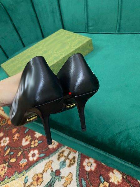 2023 dress shoes crystal pumps satin suede leather high heels bridal wedding party women's walking dress shoess with box size 35-40 -n0, Black
2023 dress shoes crystal pumps satin suede leather high heels bridal wedding party women's walking dress shoess with box size 35-40 -n0, Black