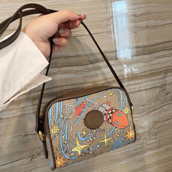 2021 classic luxurys designers shoulder bags fashion crossbody bag clutch bags letter handbags totes bag women camera bag265j
2021 classic luxurys designers shoulder bags fashion crossbody bag clutch bags letter handbags totes bag women camera bag265j