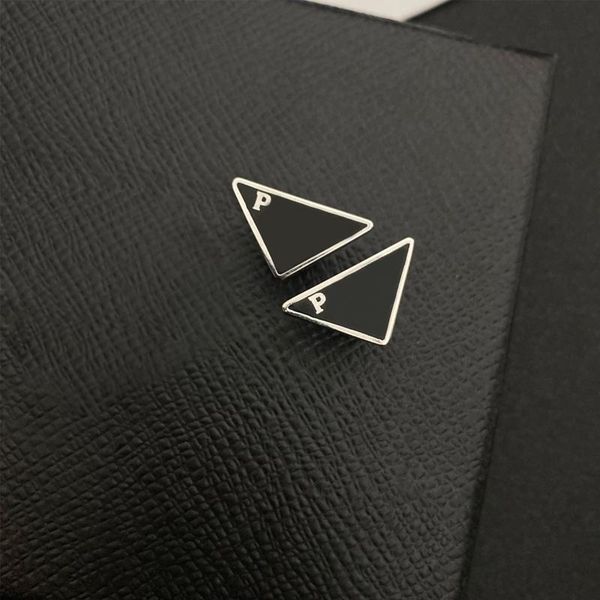 2022 new fashion triangle letter stud earring with stamp fashion jewelry accessories for gift party 4 colors, Golden;silver
2022 new fashion triangle letter stud earring with stamp fashion jewelry accessories for gift party 4 colors, Golden;silver