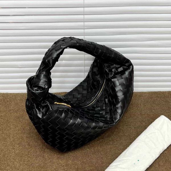 winter bags venetas designer 2023 bag cassettes autumn bottegas large knotting candy jodie 36cm color woven shoulder handbag n8su avei
winter bags venetas designer 2023 bag cassettes autumn bottegas large knotting candy jodie 36cm color woven shoulder handbag n8su avei