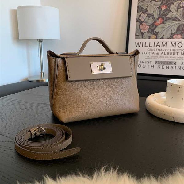 herme bags thenineseas weimar kelli 2424ev leather women's bag one shoulder crossbody cowhide silver buckle texture bag
herme bags thenineseas weimar kelli 2424ev leather women's bag one shoulder crossbody cowhide silver buckle texture bag