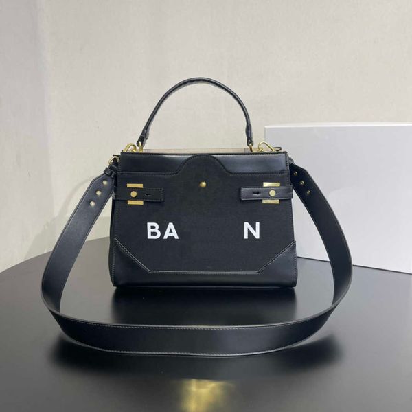 shoulder bags luxurys handbag designer crossbody bag women pink purse fashion letters print messenger bags black wallet 221220
shoulder bags luxurys handbag designer crossbody bag women pink purse fashion letters print messenger bags black wallet 221220