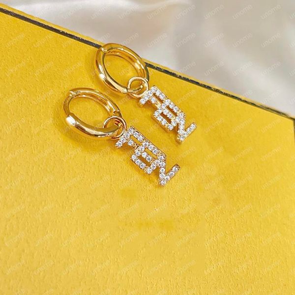 2023 new fashion classic designer stud earrings pearl f for women men earring luxurys designers heart gold hoop letter stud earrings jewelry, Golden;silver
2023 new fashion classic designer stud earrings pearl f for women men earring luxurys designers heart gold hoop letter stud earrings jewelry, Golden;silver