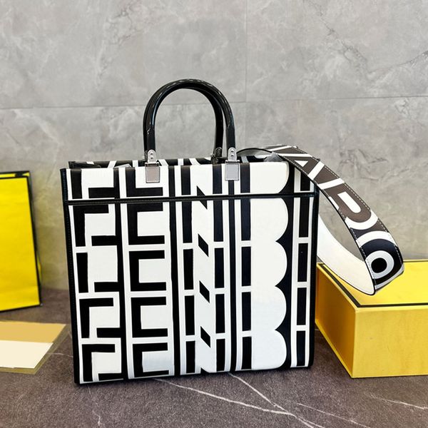 capsule shopper bag fashion letter printed leather tote bags women handbag white black color rigid plexiglass handles large capacity detacha
capsule shopper bag fashion letter printed leather tote bags women handbag white black color rigid plexiglass handles large capacity detacha