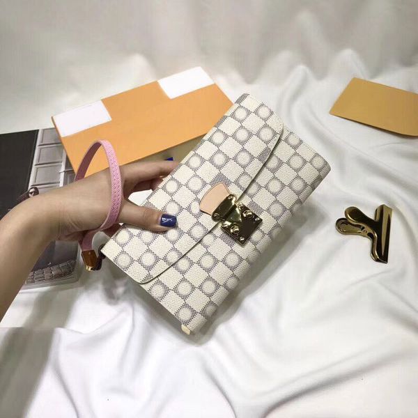 long wallet women flap hand handbags purse chessboard classic lock catch inside zip note clip credit card slot old flower letter coin purse, Red;black
long wallet women flap hand handbags purse chessboard classic lock catch inside zip note clip credit card slot old flower letter coin purse, Red;black