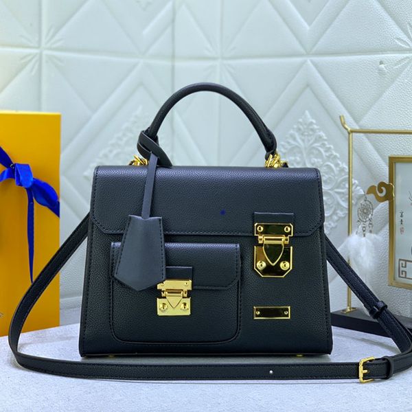 tote bag leather crossbody handbags women shoulder bags fashion handbag lock catch small wallet new products quality letter
tote bag leather crossbody handbags women shoulder bags fashion handbag lock catch small wallet new products quality letter