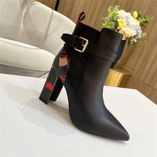 luxury design boots louiseity fashion women retro decoration winter warm snow non slip high heel martin knight tassel casual socks boots viu, Black
luxury design boots louiseity fashion women retro decoration winter warm snow non slip high heel martin knight tassel casual socks boots viu, Black