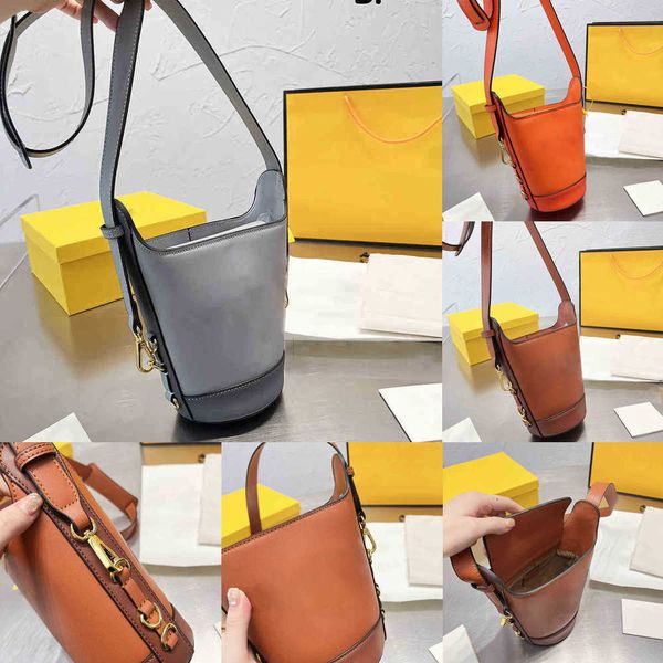 evening bags bucket designer tote handbag wallet women shoulder beach bag fashion wide strap leather design handbags crossbody purse 220714
evening bags bucket designer tote handbag wallet women shoulder beach bag fashion wide strap leather design handbags crossbody purse 220714