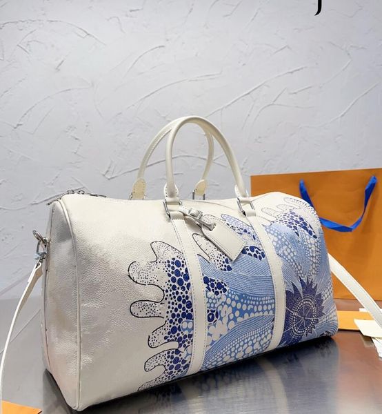 designer bag duffel bags printing leather womens portable handbag fashion large capacity men travelling packet single-shoulder bag handbags
designer bag duffel bags printing leather womens portable handbag fashion large capacity men travelling packet single-shoulder bag handbags