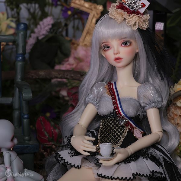 Toy Decompression BJD Doll 1/4 Miwa Tongue Out Fullset F4 New Release Active Line Girl Body High Quality Fashion New Design Art Toys Dolls highest version. s s
Toy Decompression BJD Doll 1/4 Miwa Tongue Out Fullset F4 New Release Active Line Girl Body High Quality Fashion New Design Art Toys Dolls highest version. s s