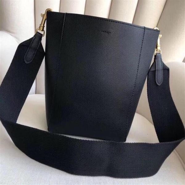 17 5cm totes cabas sangle bucket calfskin shoulder bags removable strap with dust bag
17 5cm totes cabas sangle bucket calfskin shoulder bags removable strap with dust bag