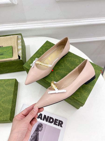 2023 dress shoes crystal pumps satin suede leather high heels bridal wedding party women's walking dress shoess with box size 35-40 -n0, Black
2023 dress shoes crystal pumps satin suede leather high heels bridal wedding party women's walking dress shoess with box size 35-40 -n0, Black