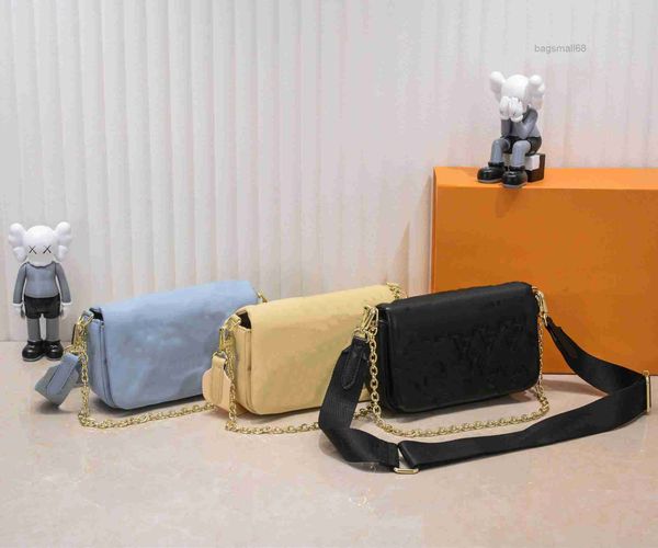 luxurys designers bags handbag purses woman fashion double bread clutch purse shoulder bags chain bag l7778888 bagsmall68
luxurys designers bags handbag purses woman fashion double bread clutch purse shoulder bags chain bag l7778888 bagsmall68