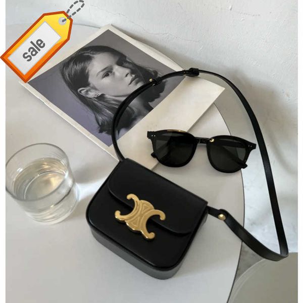 women's designer bags 2023 new fashion mini arc de triomphe leather women's bag messenger single shoulder change mouth red envelop
women's designer bags 2023 new fashion mini arc de triomphe leather women's bag messenger single shoulder change mouth red envelop