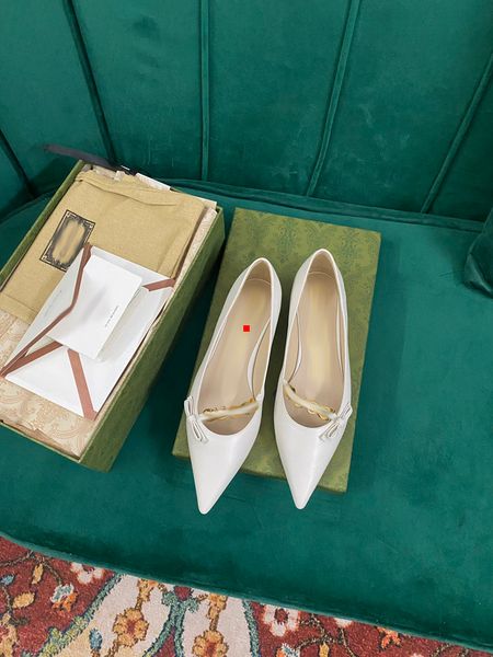 2023 dress shoes crystal pumps satin suede leather high heels bridal wedding party women's walking dress shoess with box size 35-40 -n0, Black
2023 dress shoes crystal pumps satin suede leather high heels bridal wedding party women's walking dress shoess with box size 35-40 -n0, Black