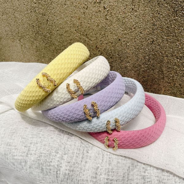 designer women's hair hoop waffle fashion sponge headband girl simple versatile colors block hair accessories style hairpin popular bra
designer women's hair hoop waffle fashion sponge headband girl simple versatile colors block hair accessories style hairpin popular bra