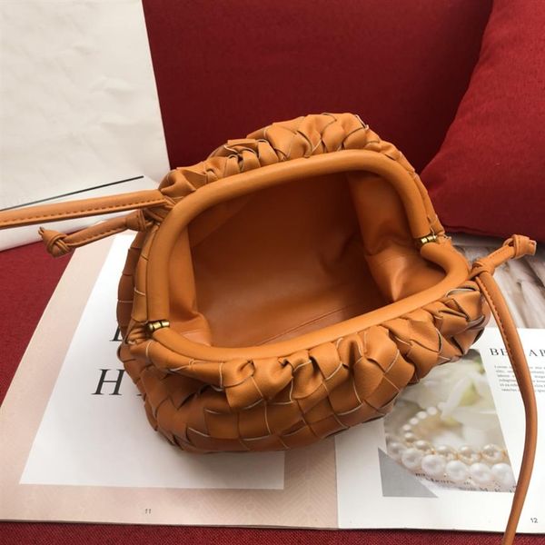 fashion womens crossbody bags sheepskin leather woven dinner party clutch retro classic handbag simple lazy ladies han313b
fashion womens crossbody bags sheepskin leather woven dinner party clutch retro classic handbag simple lazy ladies han313b