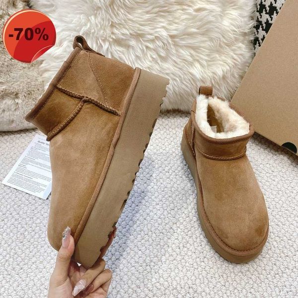 classic women mini platform boot ultra matte fur snow boots suede wool blend comfort winter designer ankle booties size 35-40, Black
classic women mini platform boot ultra matte fur snow boots suede wool blend comfort winter designer ankle booties size 35-40, Black