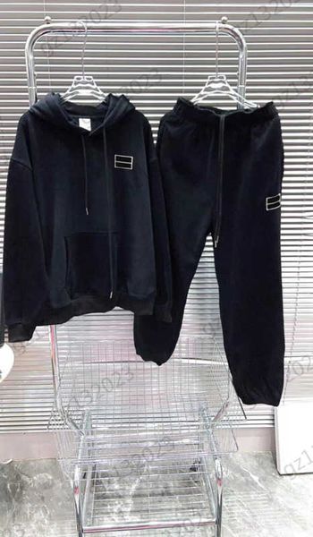 two piece sets womens two piece pants color contrast logo embroidery kangaroo pocket design fashion sweatshirts bunched feet casual trousers, White
two piece sets womens two piece pants color contrast logo embroidery kangaroo pocket design fashion sweatshirts bunched feet casual trousers, White