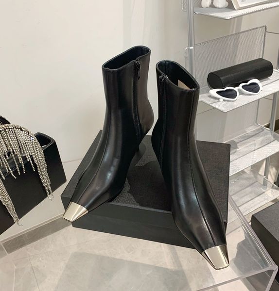 designer boots women shoes luxury black leather pointy ankle booties eu35-39 with box party dresses
designer boots women shoes luxury black leather pointy ankle booties eu35-39 with box party dresses