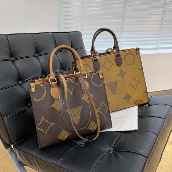 bags totes designer bag women handbag classic luxury brand imitation solid color splicing large logo shoulder bag fashion dinner wallet part
bags totes designer bag women handbag classic luxury brand imitation solid color splicing large logo shoulder bag fashion dinner wallet part