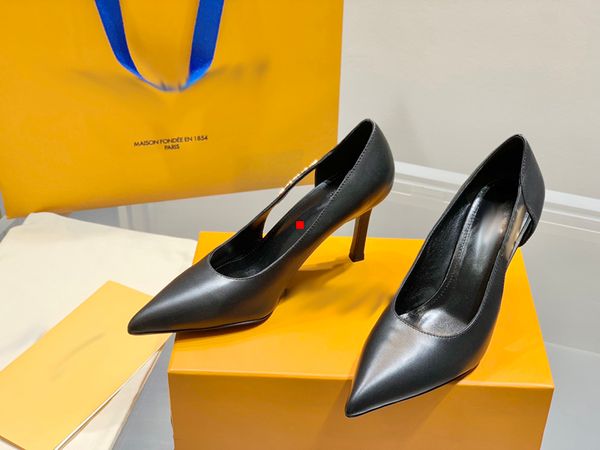 2023 dress shoes crystal pumps satin suede leather high heels bridal wedding party women's walking dress shoess with box size 35-40 -n0, Black
2023 dress shoes crystal pumps satin suede leather high heels bridal wedding party women's walking dress shoess with box size 35-40 -n0, Black