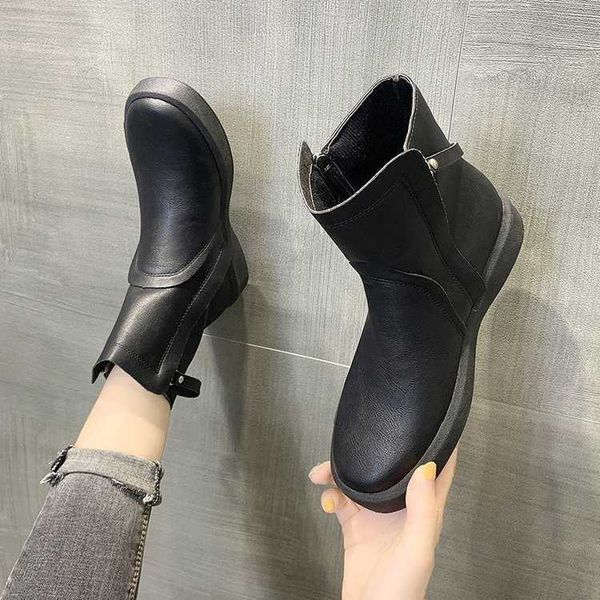 size 42 martin women boots leather women autumn and winter 2022 new children's english short double zipper boots woman shoes 221220, Black
size 42 martin women boots leather women autumn and winter 2022 new children's english short double zipper boots woman shoes 221220, Black