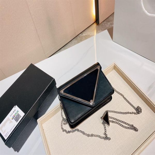stylish and luxurious design shoulder bag black white leather square handbag triangle letter spelling women's clutch fashion 192u
stylish and luxurious design shoulder bag black white leather square handbag triangle letter spelling women's clutch fashion 192u