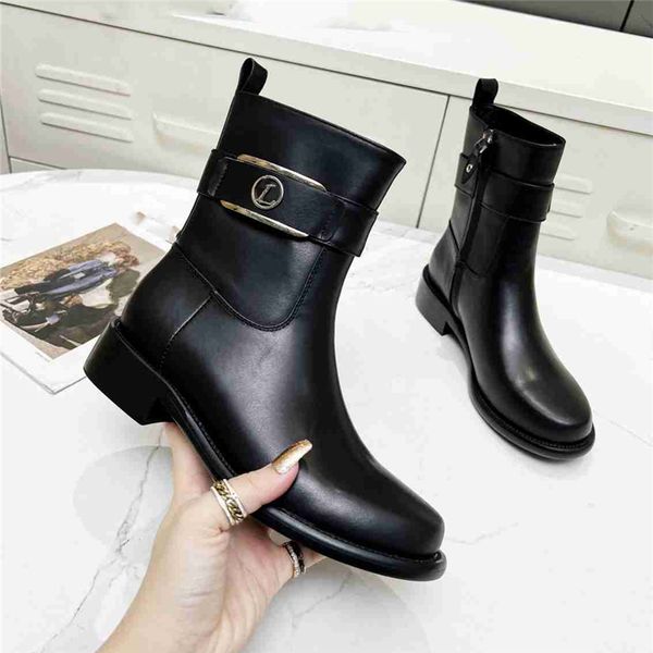 luxury design boots louiseity fashion women retro decoration winter warm snow non slip high heel martin knight tassel casual socks boots viu, Black
luxury design boots louiseity fashion women retro decoration winter warm snow non slip high heel martin knight tassel casual socks boots viu, Black