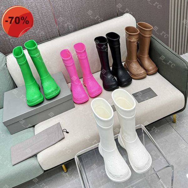 womens designer boots fashion brand rain boots rubber round head luxury waterproof jointly platform eur35-40, Black
womens designer boots fashion brand rain boots rubber round head luxury waterproof jointly platform eur35-40, Black