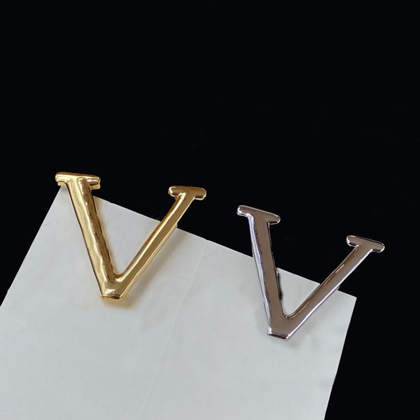 fashion designer brooch pins for mens and women lovers couple gift ladies weddings gifts jewelry with box nrj, Gray
fashion designer brooch pins for mens and women lovers couple gift ladies weddings gifts jewelry with box nrj, Gray