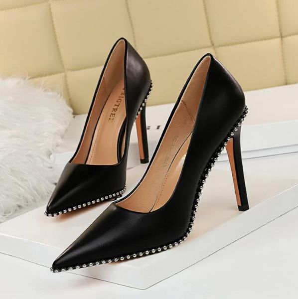 1829-3 dress shoes woman pumps high heels stiletto pu leather women party female heel plus size 42, Black
1829-3 dress shoes woman pumps high heels stiletto pu leather women party female heel plus size 42, Black