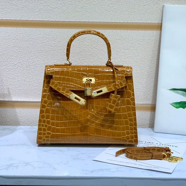 women handbag crossbody bag crocodile leather tote handbags shoulder back bags gold hardware quality fashion letter large capacity
women handbag crossbody bag crocodile leather tote handbags shoulder back bags gold hardware quality fashion letter large capacity